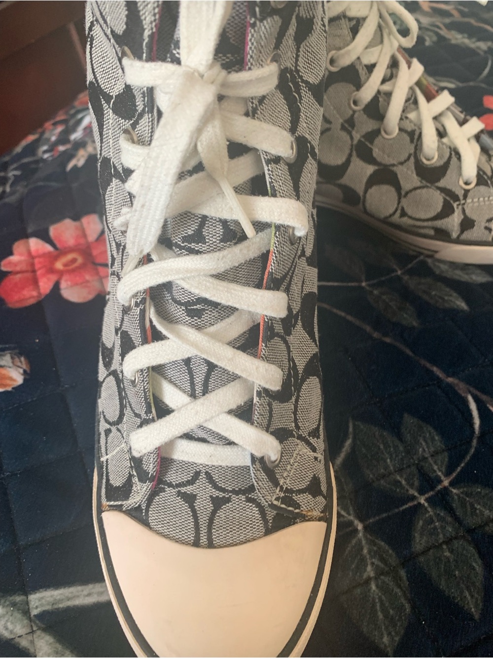 Coach Y2K Bonney Gray Signature High-Top Sneakers with White Laces - Picture 4 of 6